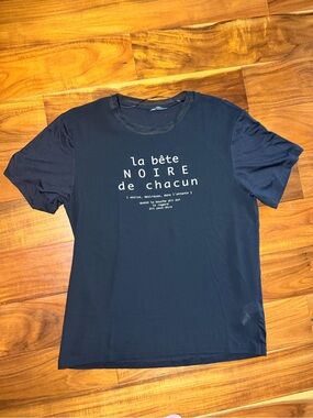 Zara Black Graphic Tee - La bête NOIRE de chacun